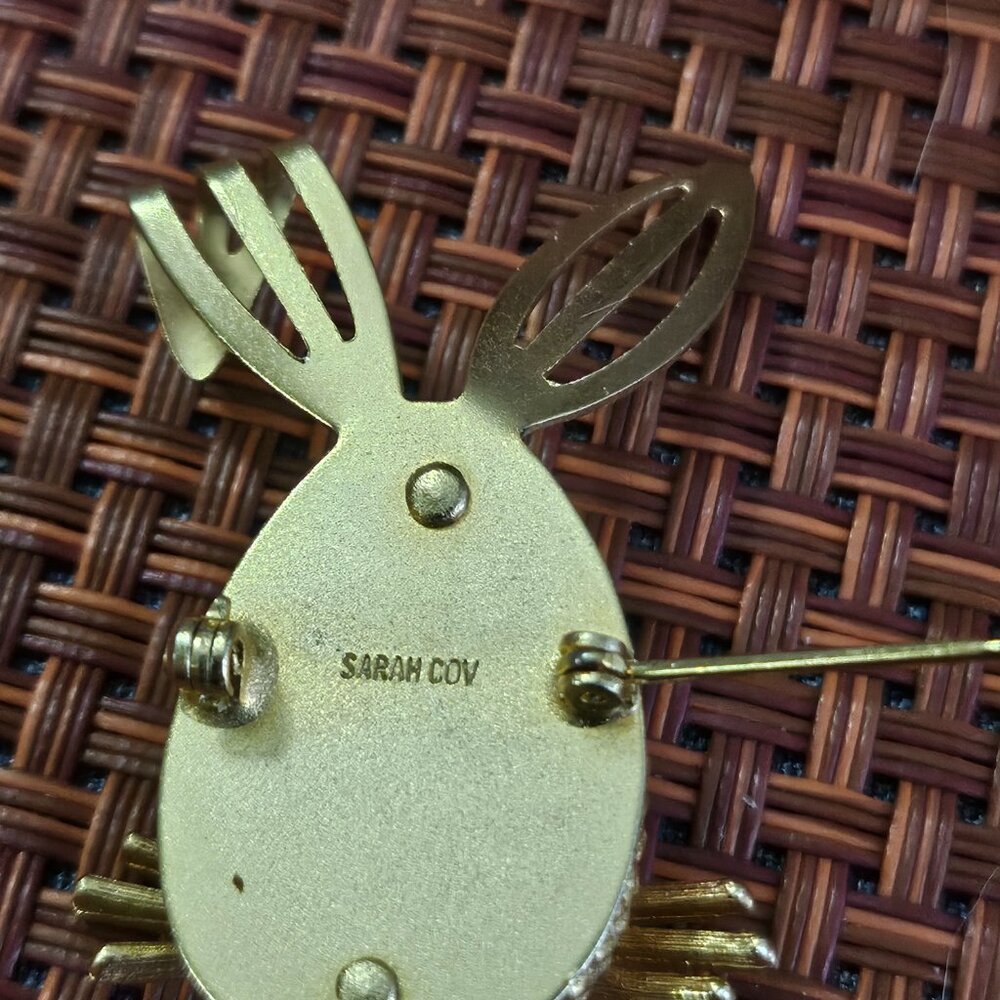 Vintage Sarah Coventry Winking Rabbit Brooch - Picture 4 of 4